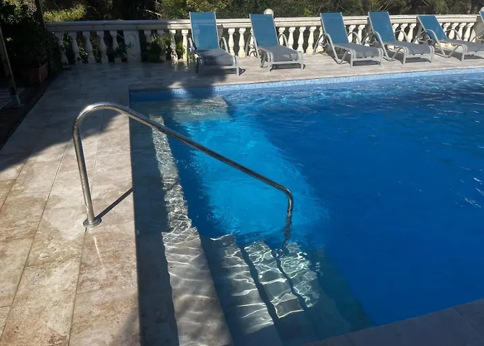 Oda ve Kahvaltı Allyson 3*