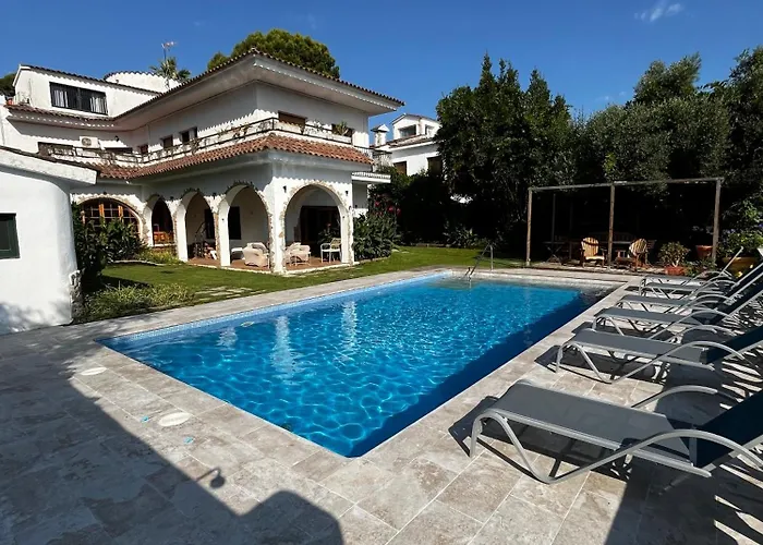 Allyson Bed & Breakfast Lloret de Mar